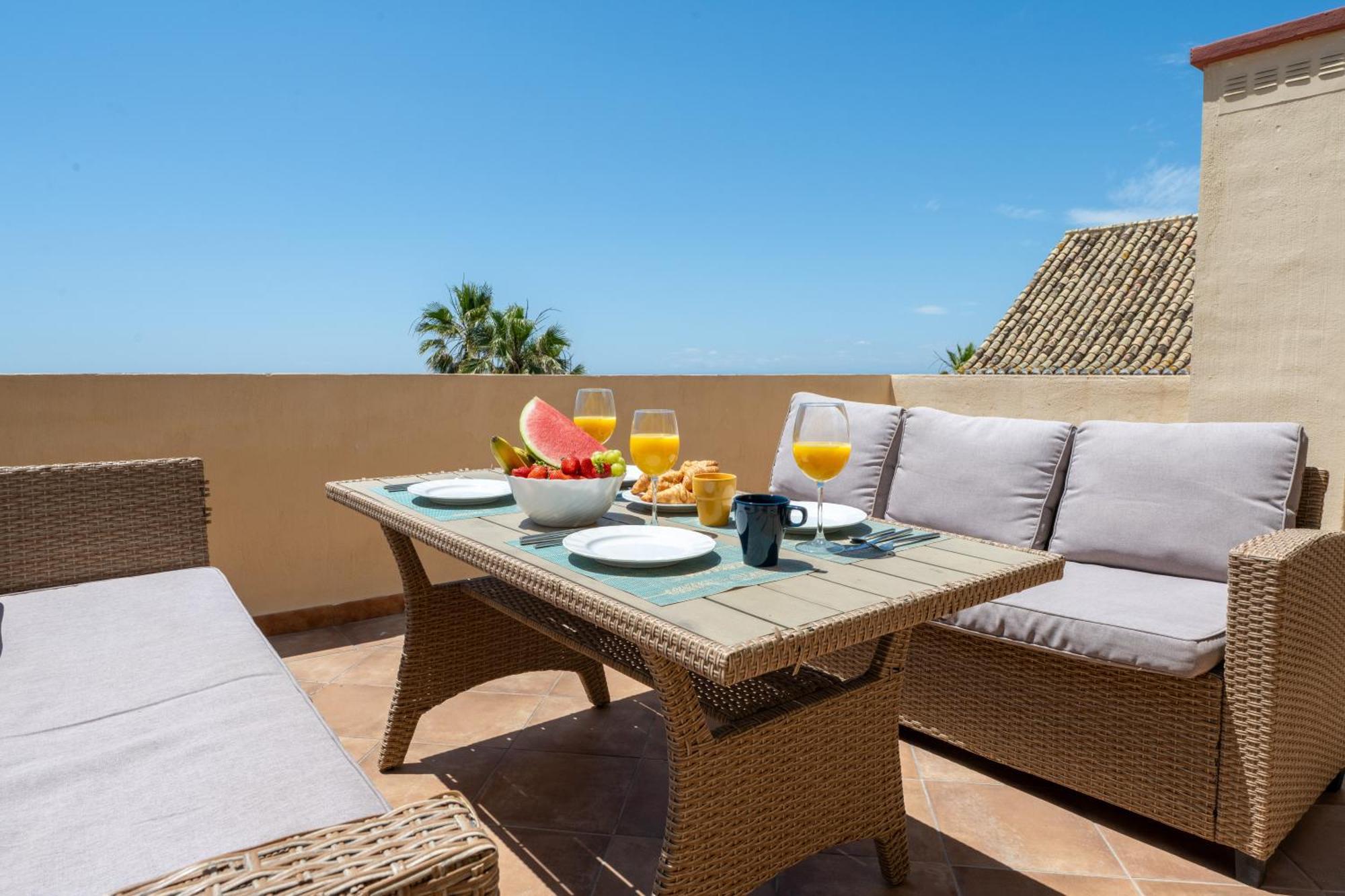 Oleholidays 831 Romana Playa Vistas Al Mar Marbella